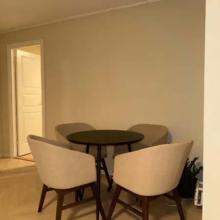 Apartament 4 Bedroom Modern - Central! *